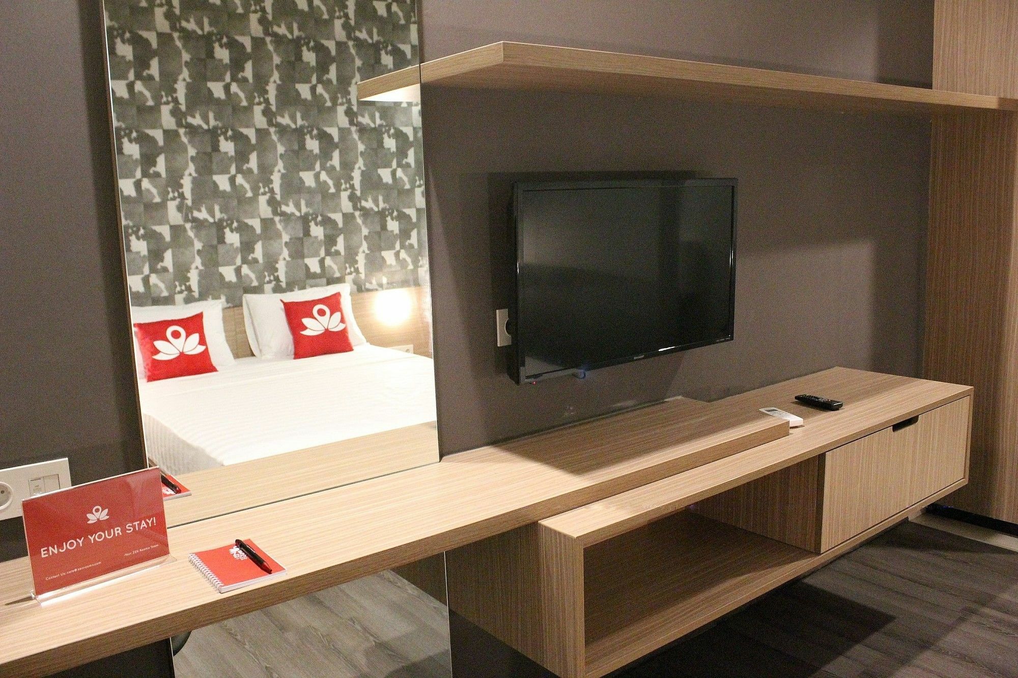 Zen Premium Sampoerna Strategic Square Ξενοδοχείο Τζακάρτα Εξωτερικό φωτογραφία